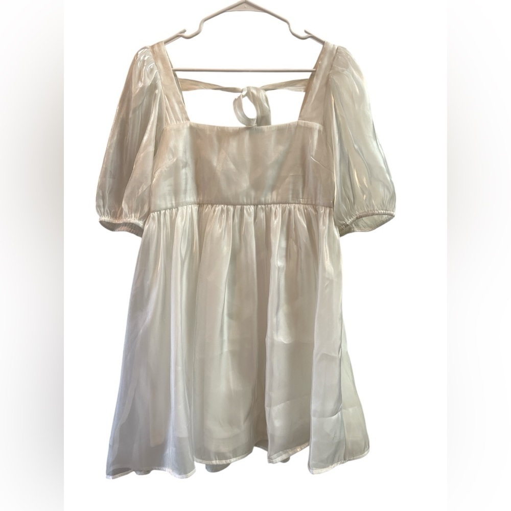 Baevely white satin shiny mini short sleeve dress - Picture 2 of 6